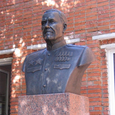 Открытие памятника генерал-полковнику И.Г. Захаркину в Серпухове