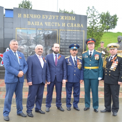Открытие бюста Маршалу бронетанковых войск М.Е. Катукову в Чечне