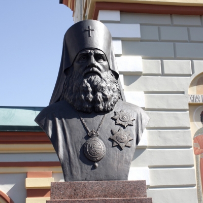 В Иркутске состоялось окрытие памятника святителю Иннокентию