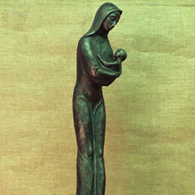 скульптура «Материнство»
